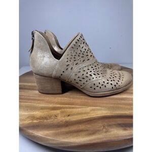Sofft Women's Wyoming Tan Laser Cut Ankle Boot Size US 8.5
